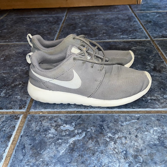 Nike Roches size 7.5 - Picture 2 of 5